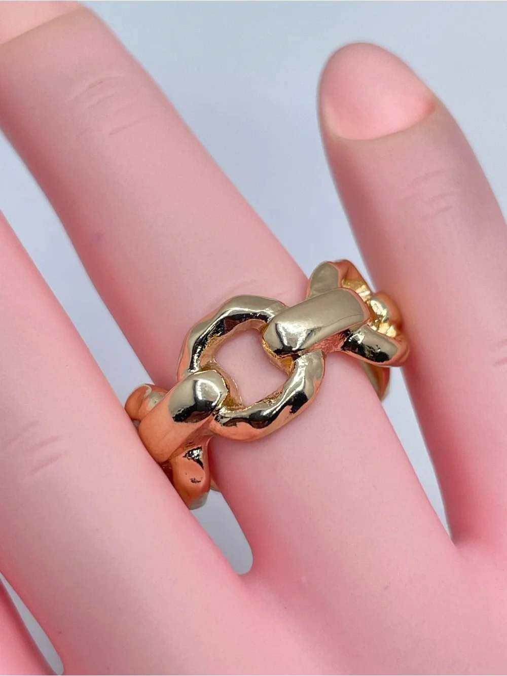 Gold Chunky Chain Link Look Stacking Ring Size 7.5 Modern Statement